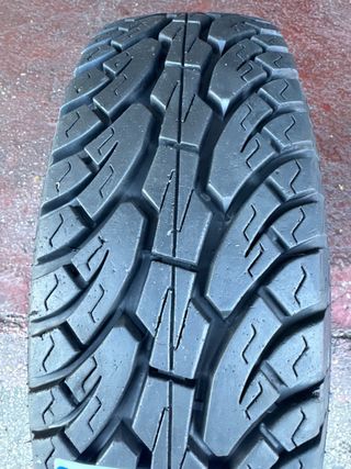 Neumático Jinyu YS78 A/T 215/75R15