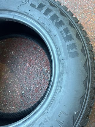 Neumático Jinyu YS78 A/T 215/75R15