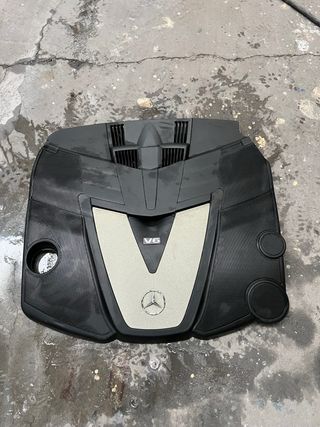 Tapa de motor V6 Mercedes