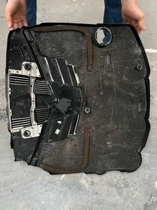 Tapa de motor V6 Mercedes