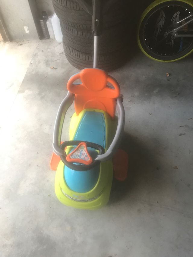 Cochecito andador infantil