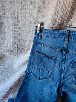 Pantalón vaquero pitillo Pull&Bear talla 36 hombre