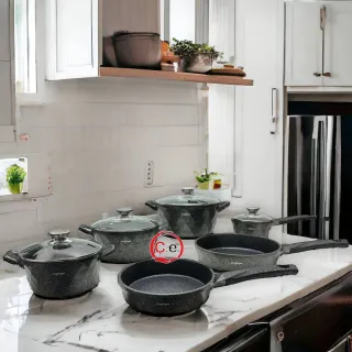 Batteria pentole Cheffinger rosa e nera