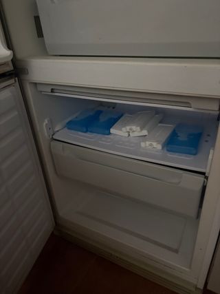 Nevera Combi 70cm Ancho