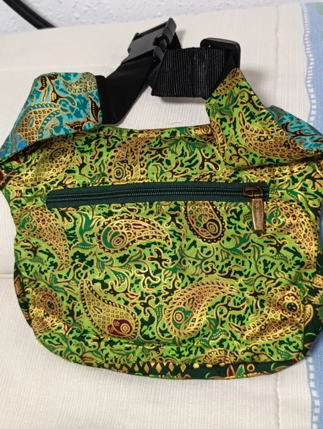 Riñonera Caomka con monedero