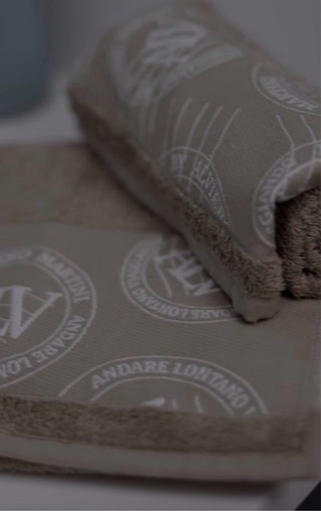 Asciugamani Alviero Martini  1 grande e 1 piccolo