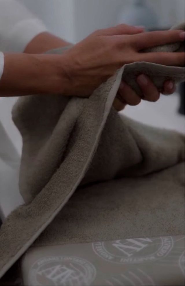 Asciugamani Alviero Martini  1 grande e 1 piccolo