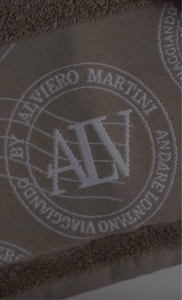 Asciugamani Alviero Martini  1 grande e 1 piccolo