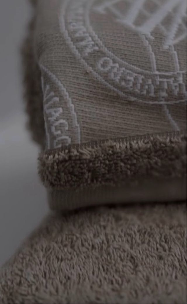 Asciugamani Alviero Martini  1 grande e 1 piccolo