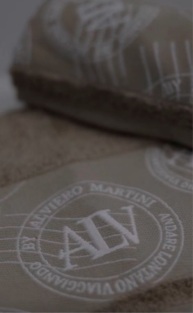 Asciugamani Alviero Martini  1 grande e 1 piccolo