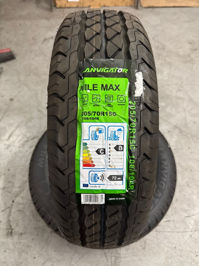 2 Neumáticos 205/70R15C 106/104R