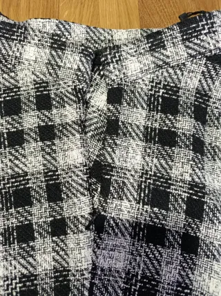 Falda larga Mango cuadros blanco y negro