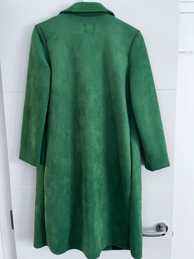 Abrigo verde Zara Talla S