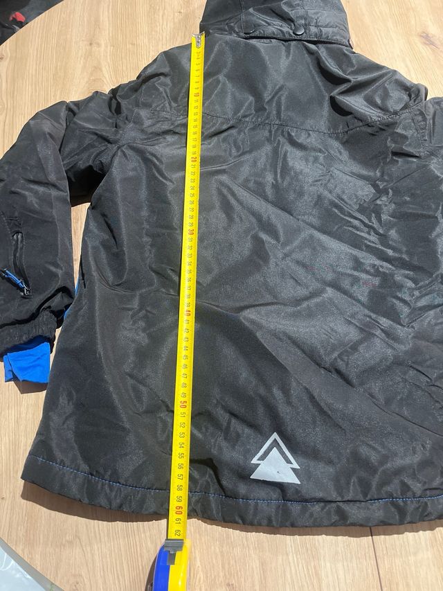 Chaqueta de nieve azul y negra Crivit