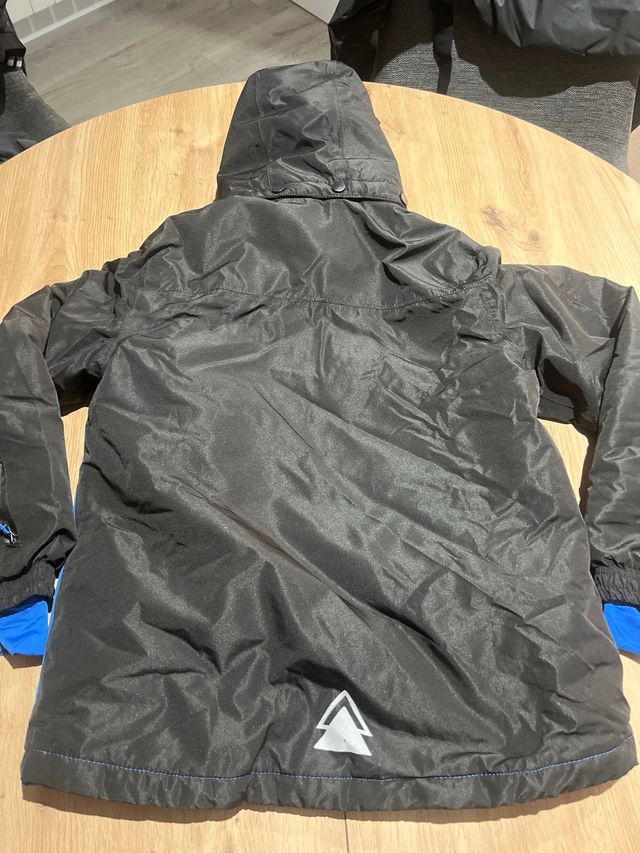 Chaqueta de nieve azul y negra Crivit