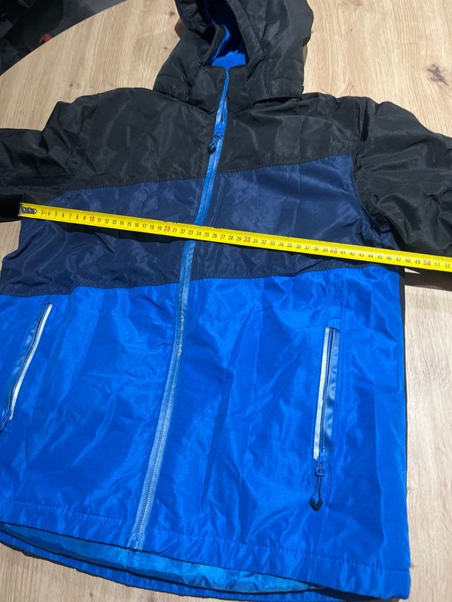 Chaqueta de nieve azul y negra Crivit