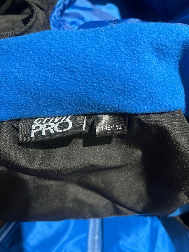 Chaqueta de nieve azul y negra Crivit