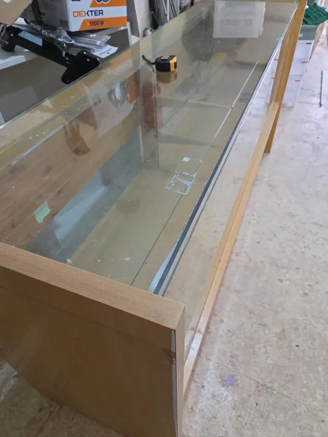 Mostrador Vitrina Tienda Madera y Cristal