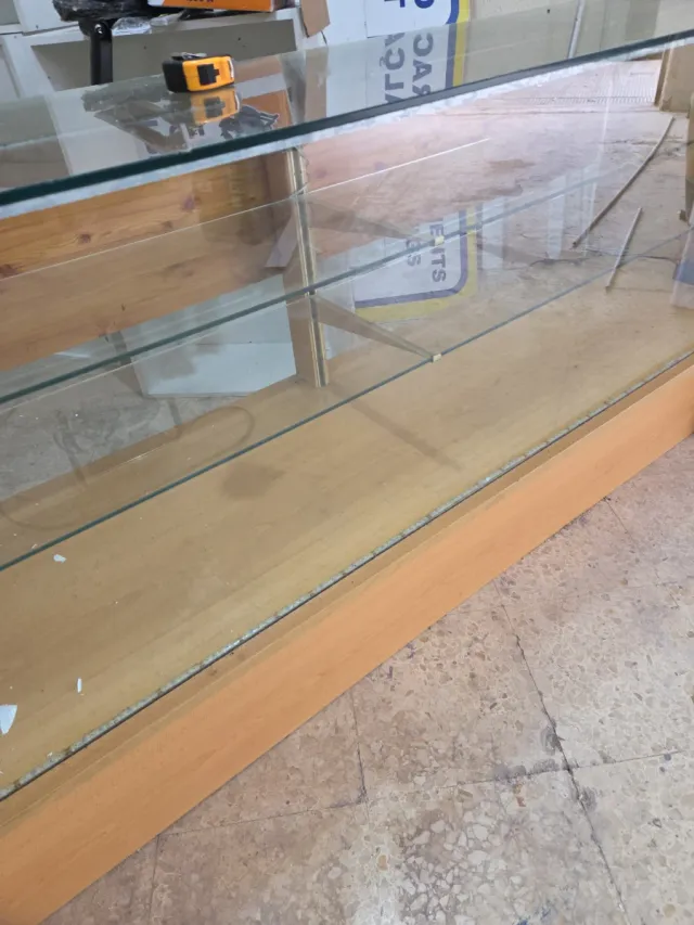 Mostrador Vitrina Tienda Madera y Cristal