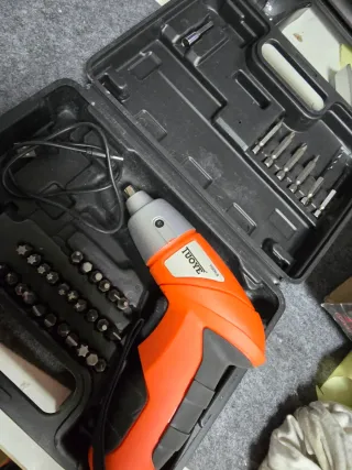 Destornillador Inalámbrico Tuoye 45 Piezas