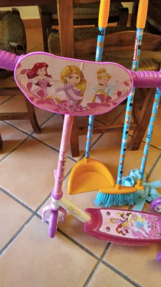 REGALo Patinete infantil niñas + juego infantil