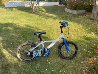 Bici infantil 16 B'Twin en muy buen estado .