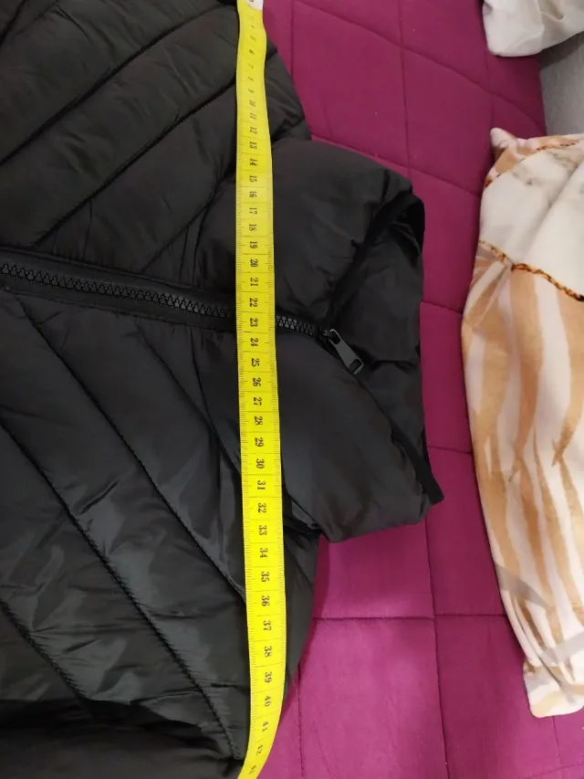 Cazadora acolchada negra mujer