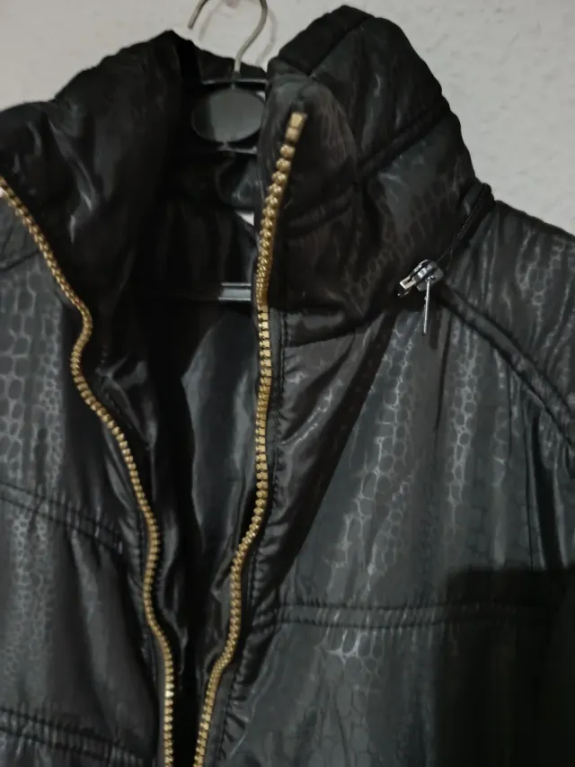 Chaqueta acolchada negra hombre