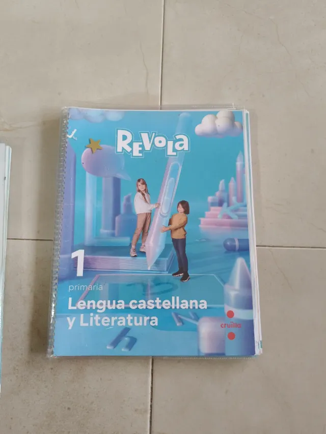 Lengua Castellana y Literatura. 1 Primaria. Revola