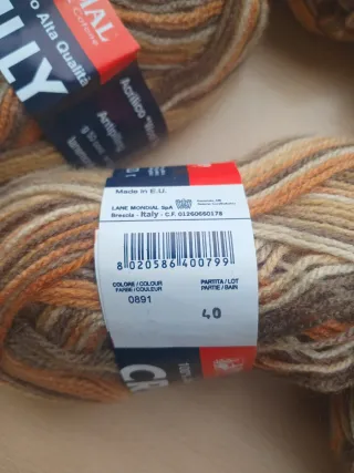 9 Ovillos Lana Mondial Crilly Stamped