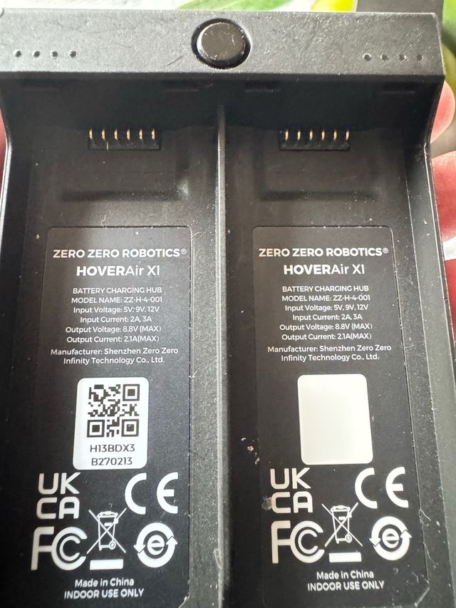Cargador y Baterías HoverAir X1 Zero Robotics
