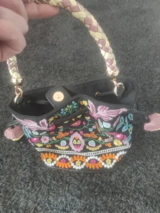 Bolso Parfois bordado flores