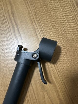 Manillar plegable negro para patinete