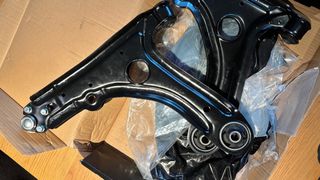 Brazos oscilantes delanteros VAG