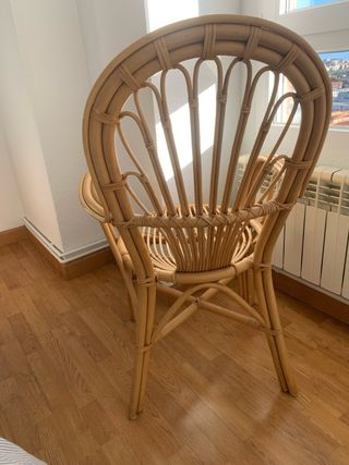 Silla de bambú y ratán