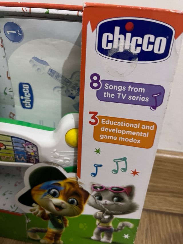 Guitarra y Piano 44 Gatos Chicco