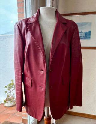 Chaqueta de cuero roja