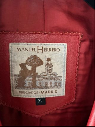 Chaqueta de cuero roja