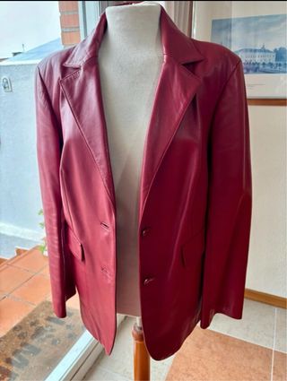 Chaqueta de cuero roja