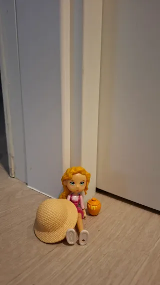 Mymy City Casita Muñecos Usado dos ratos solamente