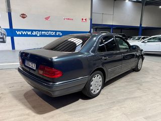 Mercedes-Benz Clase E 300 td