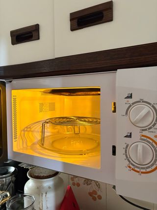 Microondas Orbegozo Blanco