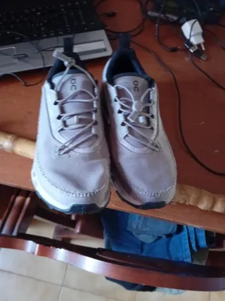 Scarpe On Cloudaway grigie