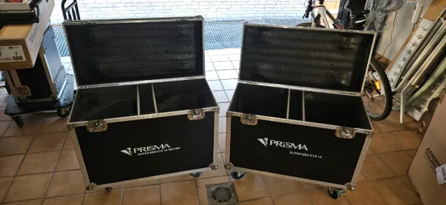 Baúl Flight Case Iluminación Ruedas