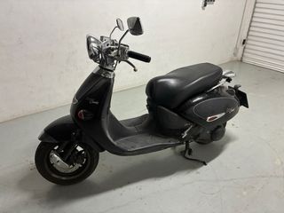 Aprilia Compay 125 Scooter