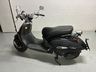 Aprilia Compay 125 Scooter