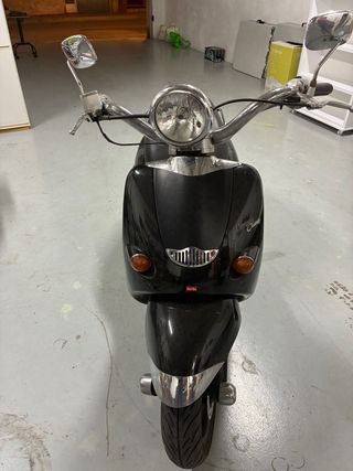 Aprilia Compay 125 Scooter