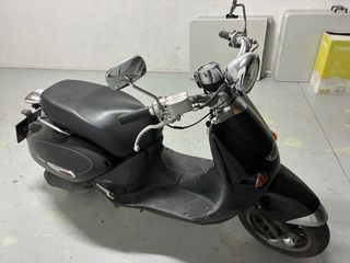 Aprilia Compay 125 Scooter