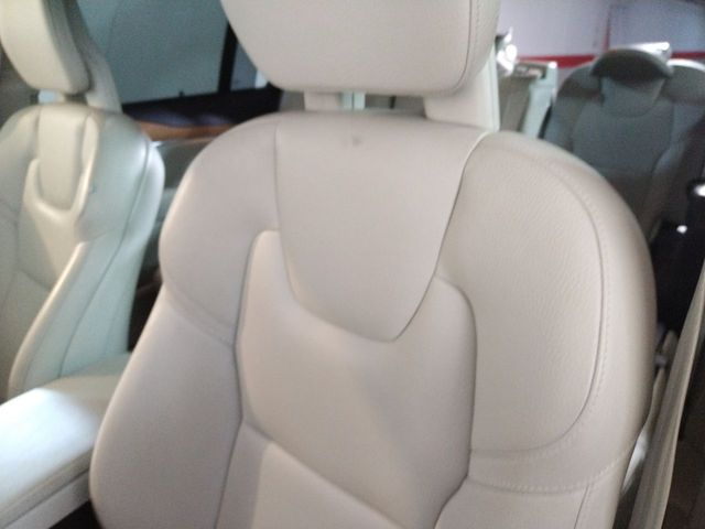 Volvo XC90 T8 AWD Recharge Inscription Expression Twin Engine