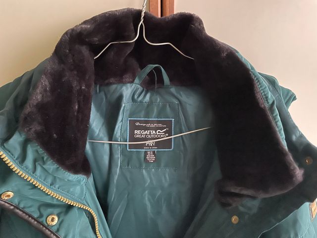 Giacca verde trapuntata con cappuccio